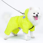 Four-legged padded jacket