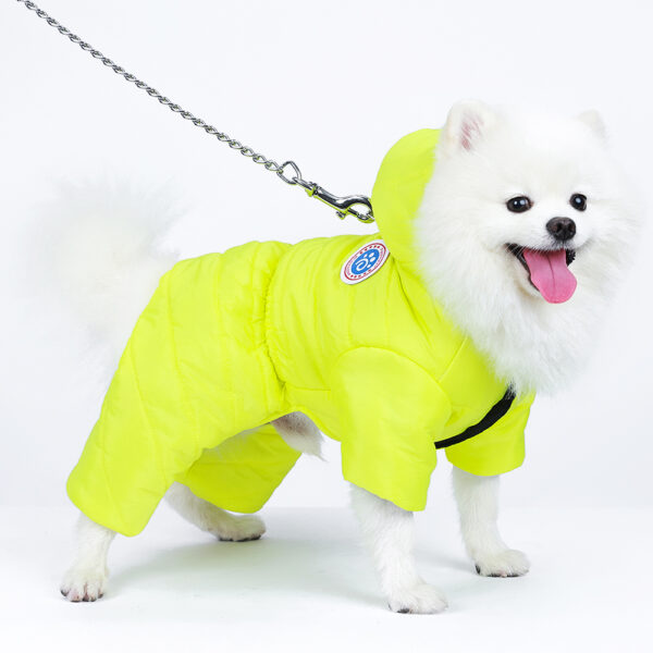 Four-legged padded jacket