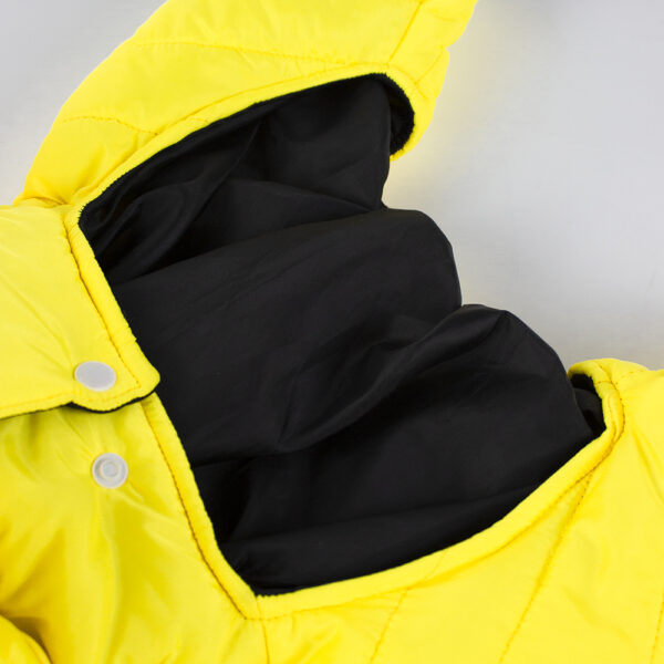 Four-legged padded jacket