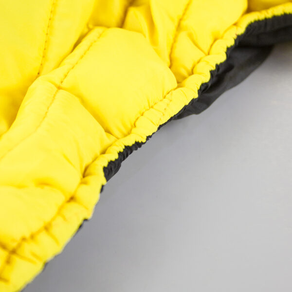 Four-legged padded jacket