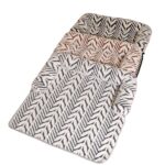 All-Season Warmth Leaf Fleece Pet Bed