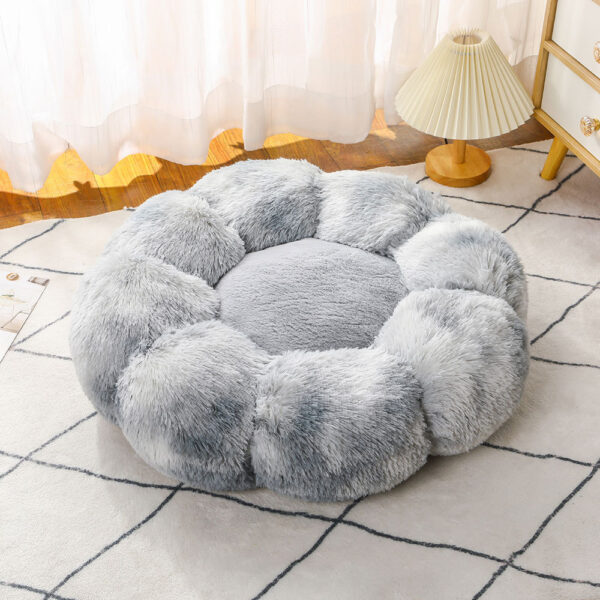 Colorful Long-Pile Plush Pet Nest in Petal Shape