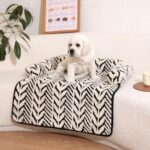 All-Season Warmth Leaf Fleece Pet Bed