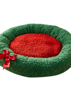 Winter Warm Christmas Cat Bed
